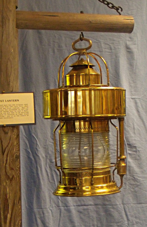 Alki Point Light - US Coast Guard Museum - Seattle