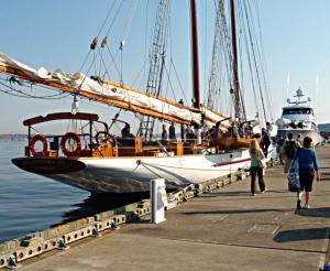The Schooner Adventuress waiting at the dock for us to board