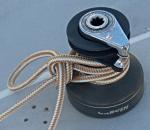 Towboat / Capstan Hitch tied on a sailboat winch