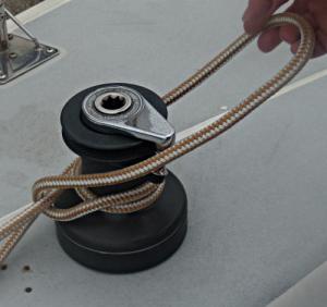 Towboat Hitch / Capstan Hitch – Step 2 - / Lighterman's Hitch / Backhanded Mooring Hitch