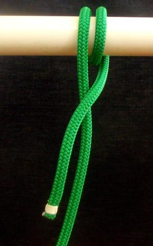 Round turn and two half hitches - fender knot